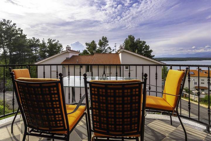Ganze Wohnung, Ferienwohnung Soline mit Meerblick in Soline, Krk