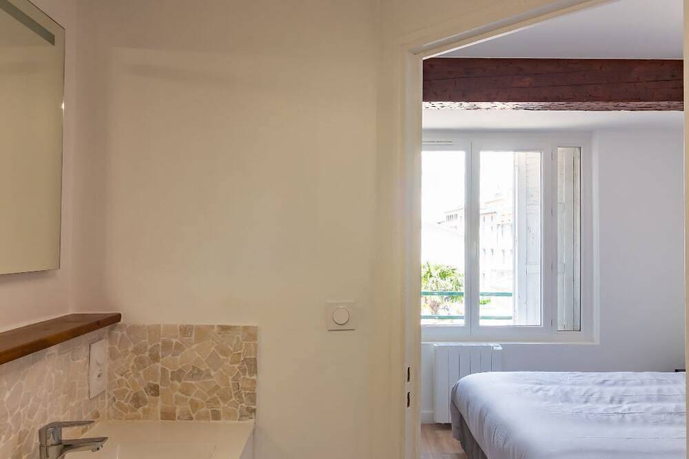 Entire apartment, Charming duplex - Centre Place de Verdun in Castelnaudary, Carcassonne region