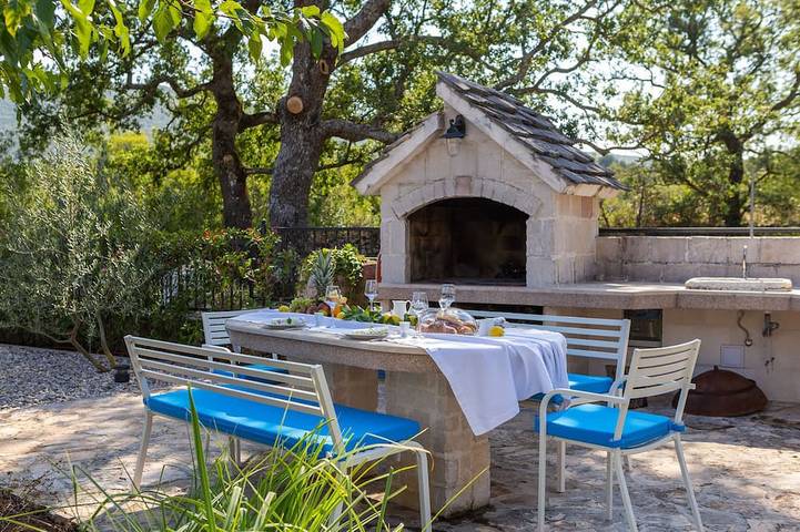 Ferienhaus für 8 Personen, mit Sauna und Garten sowie Whirlpool in Split-Dalmatien - 4
