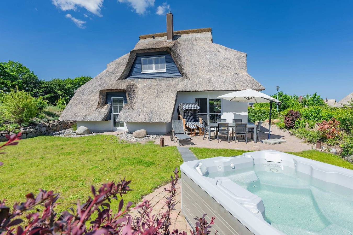 Luxuriöses Reethaus in Zinnowitz – Wellness, Garten & Kamin in Zinnowitz, Usedomer Norden