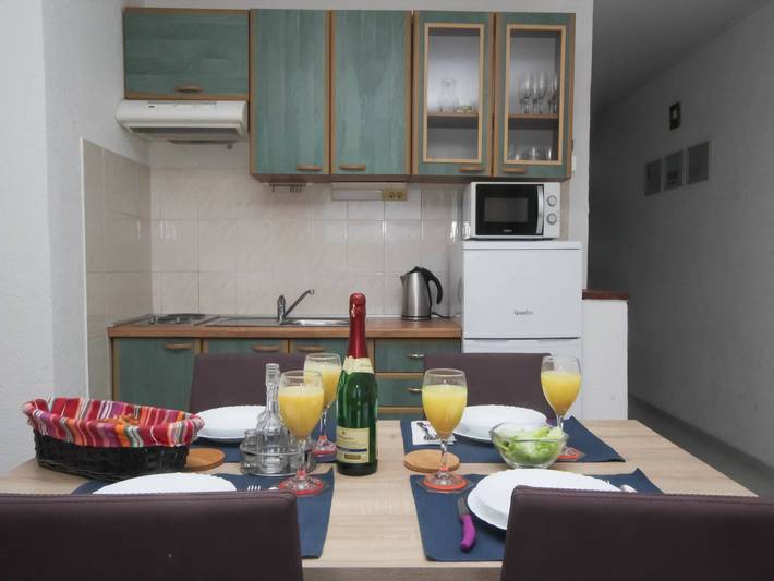 Ferienwohnung für 4 Personen, mit Balkon und Garten auf Murter - 4