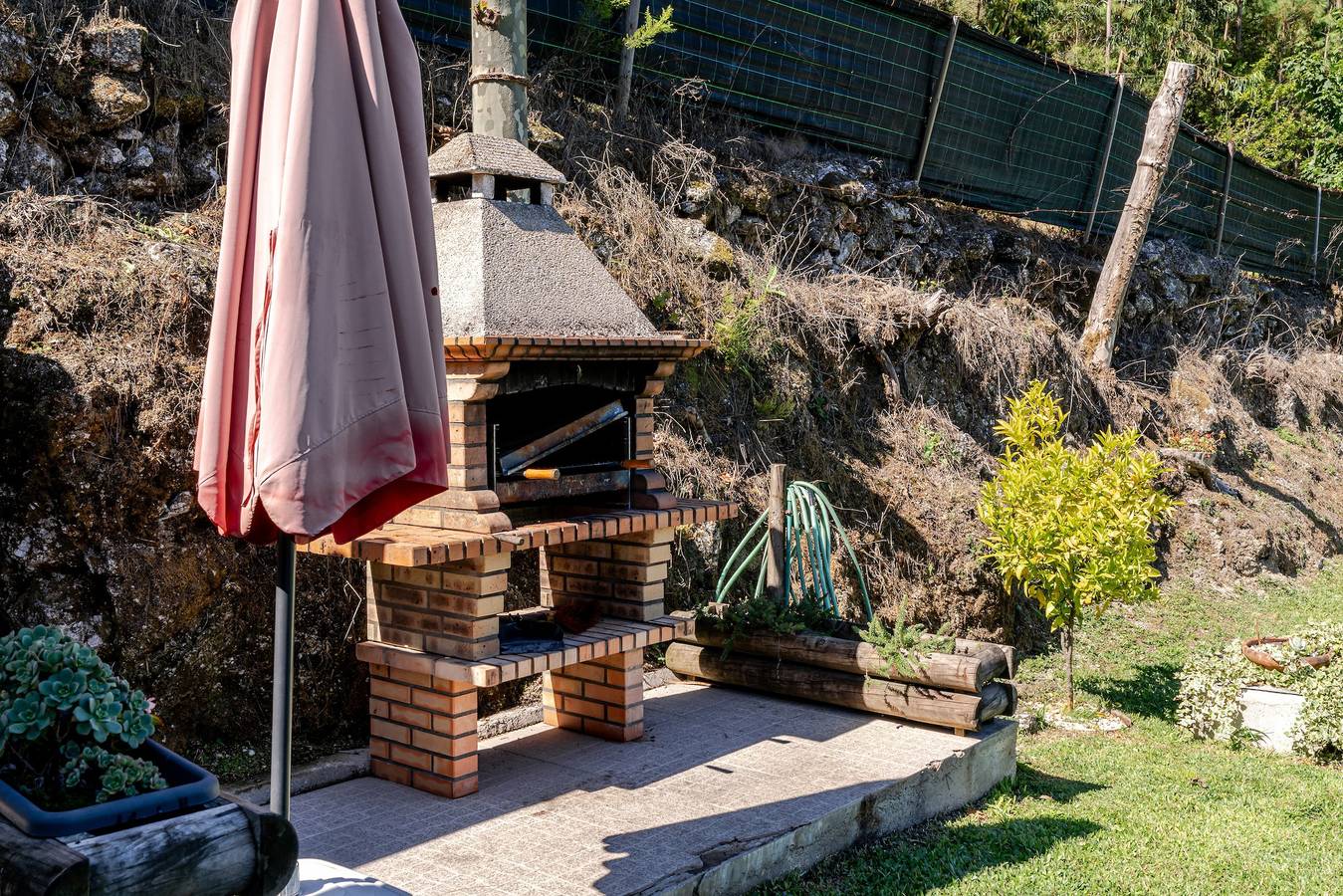 Bungalow 'Quintinha Da Aldida' com Vista para a Montanha, Wi-Fi e Ar Condicionado in Ventosa (Gerês), Ventosa e Cova