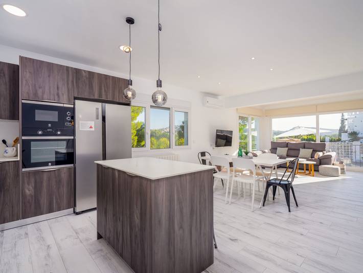 Location de vacances pour 6 personnes, avec jardin et terrasse, animaux acceptés à Teulada - 2