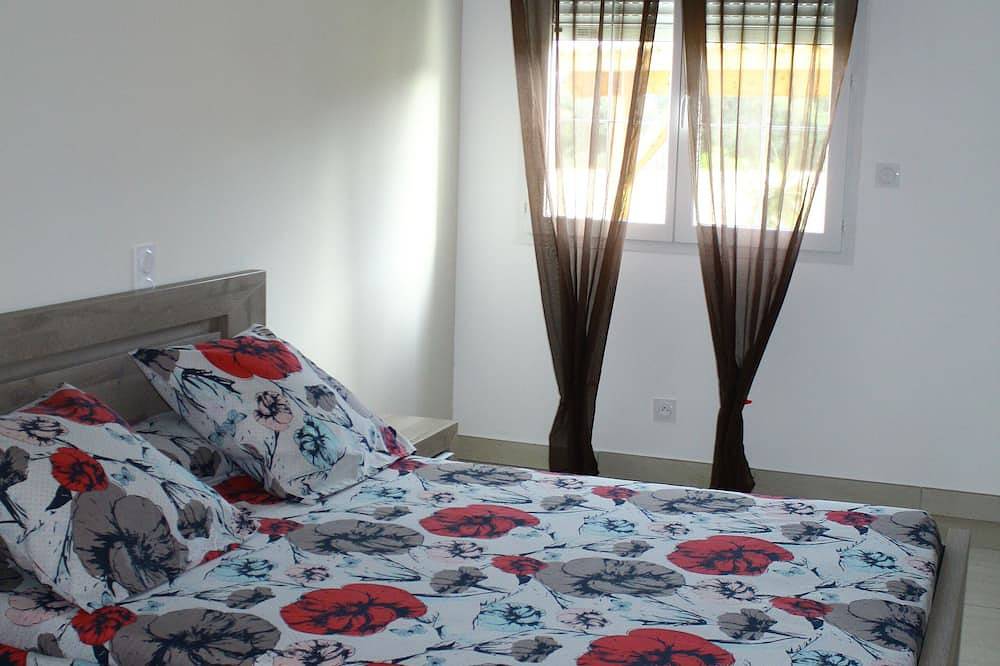 Location F3 neuf Climatisée, ideal pour personnes soigneuses in Furiani, Cap Corse