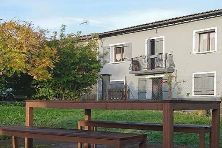 Gîte pour 5 personnes, avec jardin ainsi que terrasse et piscine, animaux acceptés à Puivert - 4