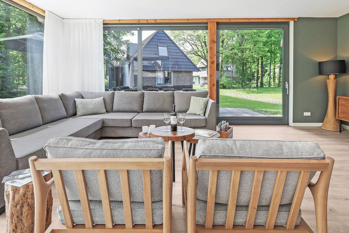 Bungalow für 10 Personen mit Terrasse in Bourtanger Moor