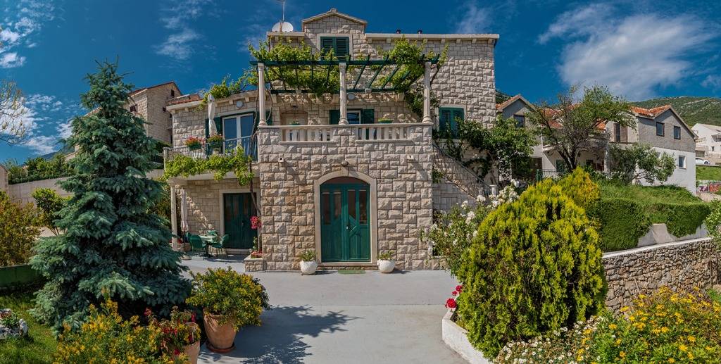 Ganze Wohnung, Ferienwohnung in Bol mit Meerblick, Terrasse, Klimaanlage, W-Lan (3758-2) in Bol, Brac