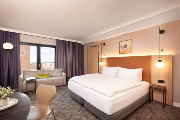 Location de vacances pour 4 personnes, avec piscine ainsi que terrasse et sauna, animaux acceptés à Düsseldorf - 2