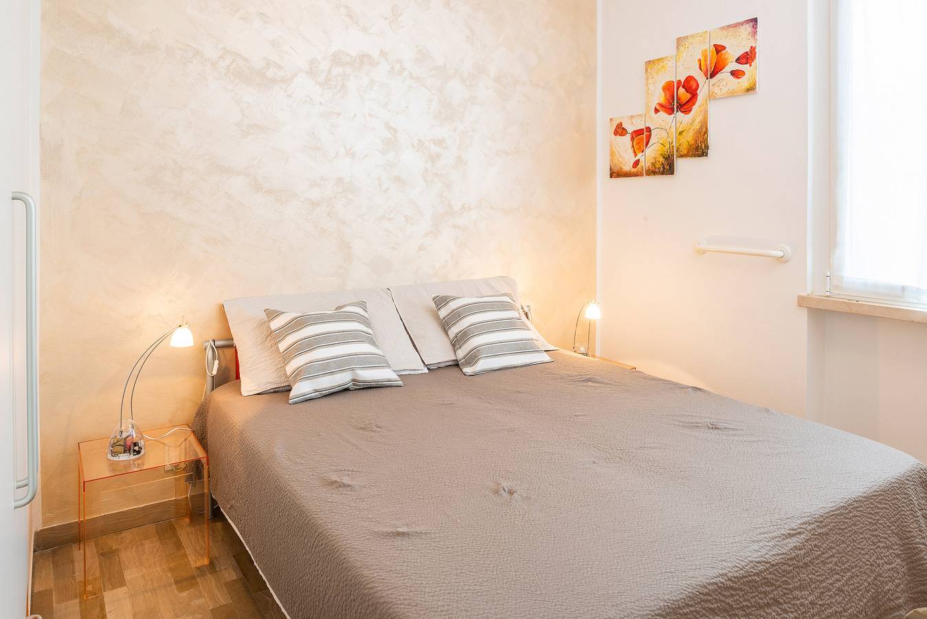 Regarda - "Casa Diamante" in Lazise mit privaten Garten und auf Anfrage sind unsere kleinen vierbeinigen Freunde willkommen in Lazise, Gardasee-Berge