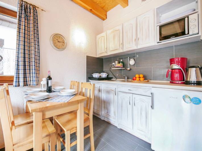 Gemütliches Ferienhaus in Gleznowo in Seenähe in Bobolin, Powiat Sławieński