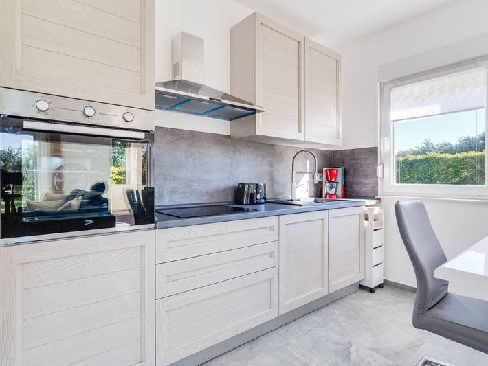 Ferienhaus für 8 Personen, mit Terrasse und Garten in Zadar - 3