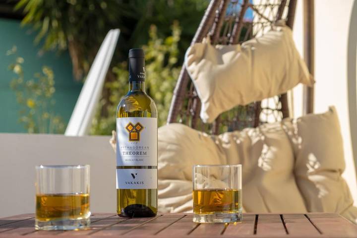 Vakantieappartement voor 2 personen, met tuin en uitzicht in Samos