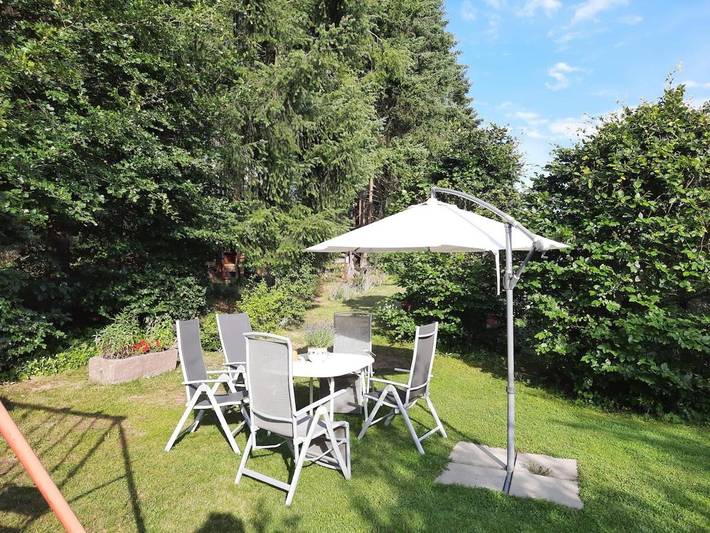 Ferienwohnung für 4 Personen, mit Balkon und Terrasse sowie Garten und Ausblick in Gönnersdorf - 2