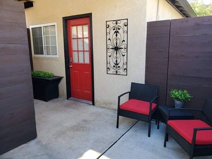 Vacation rental for 2 people, with terrace in Bakersfield