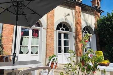Gîte pour 6 personnes, avec jardin ainsi que piscine et terrasse à Sumène