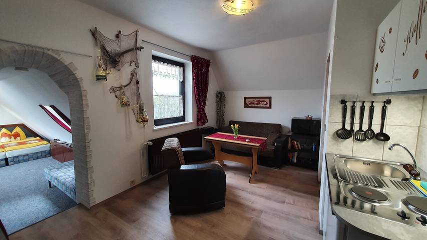 Ferienwohnung für 3 Personen, mit Seeblick und Garten in Dranske - 2