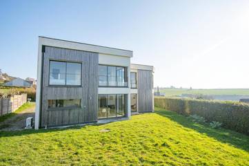 Cottage pour 12 personnes, avec jardin et vue dans Plage de Trez Bellec