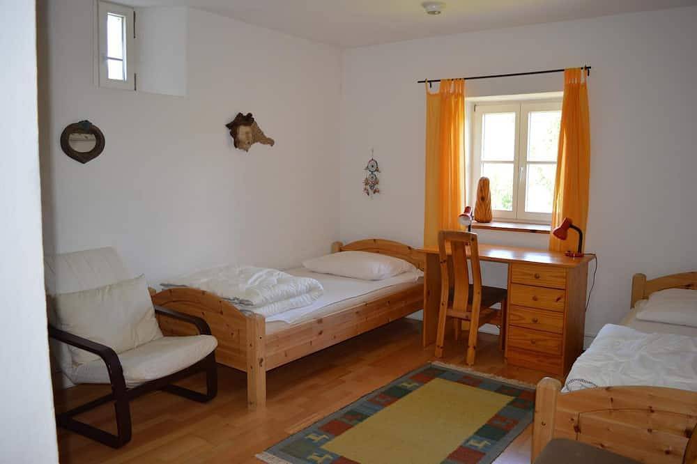 Garten, Spielplatz, Boulebahn, Bio-Koch, familienfreundlich, behindertengerecht in Hentern, Landkreis Trier-Saarburg
