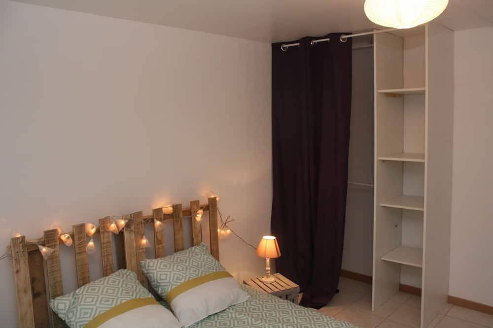 Appartement entier, Grand Appartement cosy et calme avec cour. (100m2) in Le Petit-Quevilly, Région de Rouen