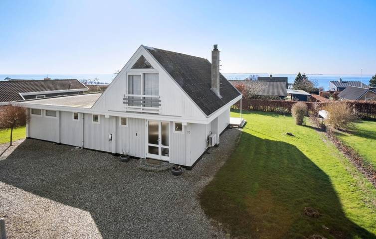 Ferienhaus für 6 Personen, mit Garten und Whirlpool sowie Terrasse - 1