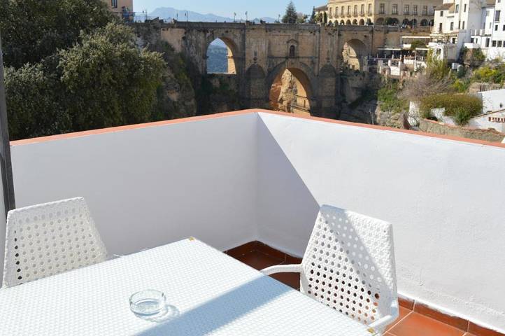 Maison d’hôte pour 8 personnes, avec vue et balcon à Ronda - 4