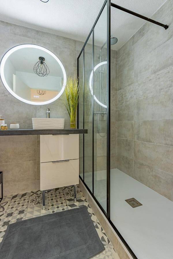 Gîte pour 4 personnes, avec terrasse à Pradines - 3