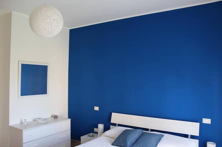 Ganze Wohnung, Helle, geräumige und komfortable Wohnung in der 4. und obersten Etage im Poetto-Viertel in Cagliari, Campidano