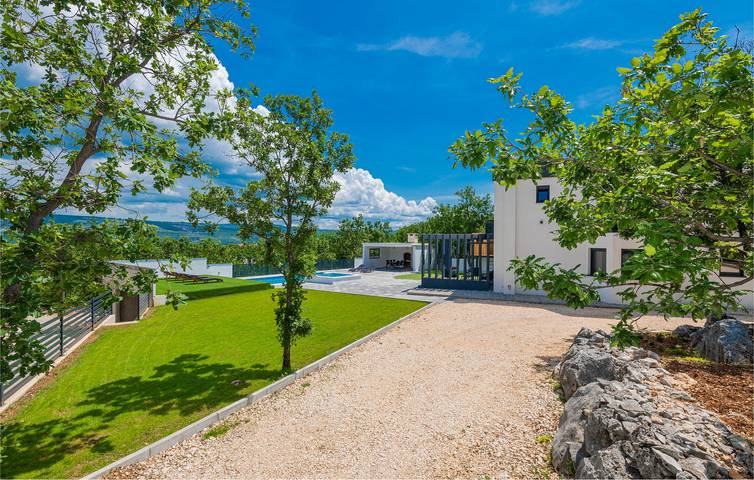 Modernes 200 m² großes Apartment mit Pool, Terrasse und WLAN in der Nähe des Flusses in Imotski, Makarska Riviera