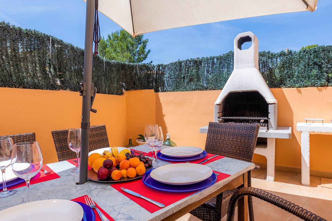 Holiday Home 'Eulalia Beach' with Private Terrace, Wi-Fi and Air Conditioning in Santa Margalida, Coast of Mallorca