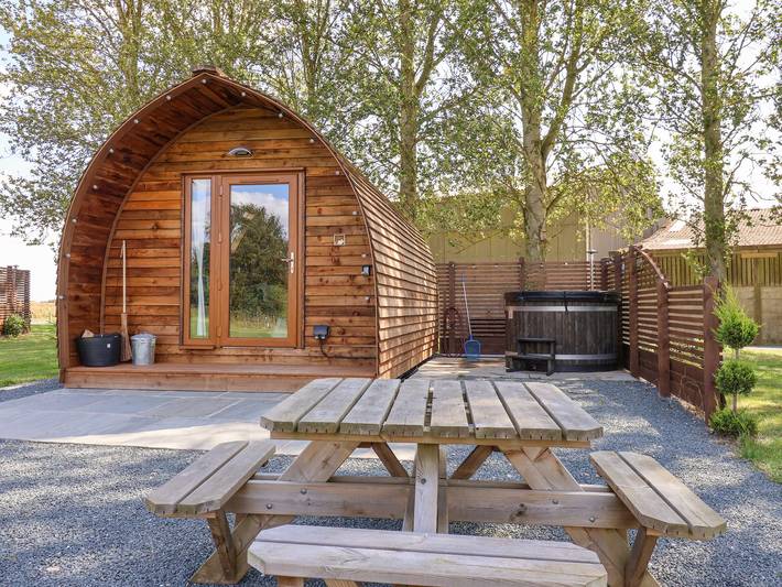 Hut for 4 people, with Garden in Yorkshire