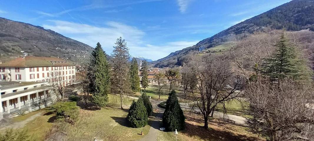 Gîte pour 6 personnes, avec balcon et vue dans Thermes d'Allevard - 3