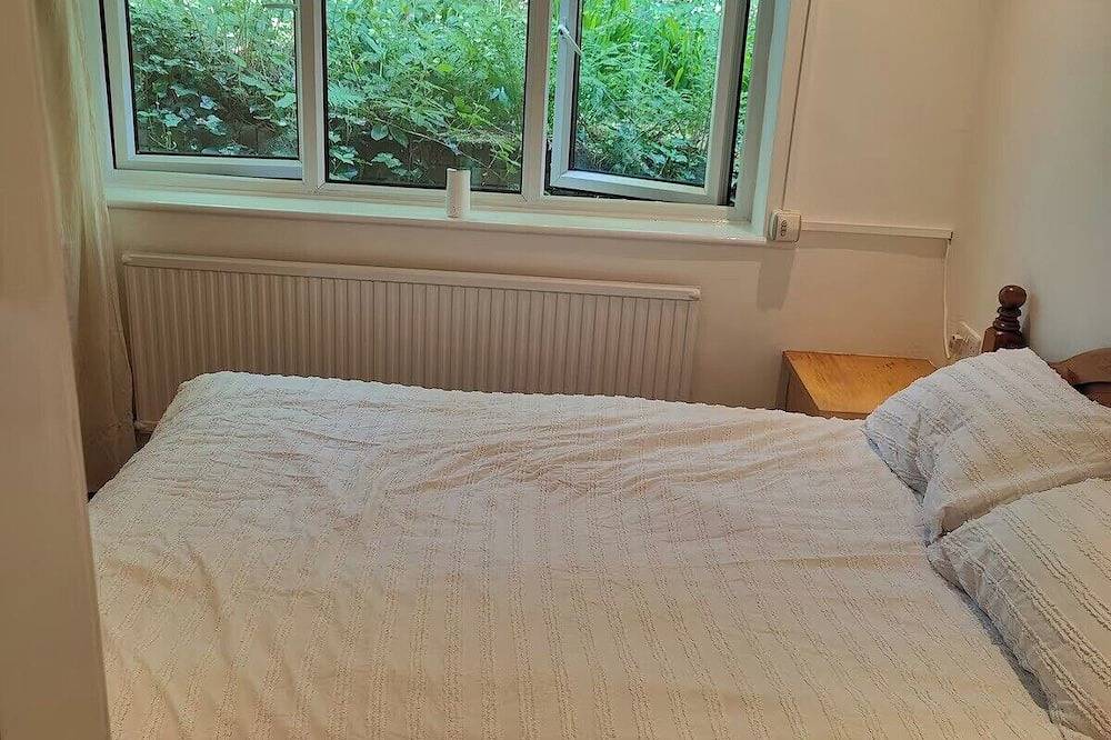Apartamento entero, 4 Guests - Bbq - Parking - Garden in Bolton (desambiguación), Gran Mánchester