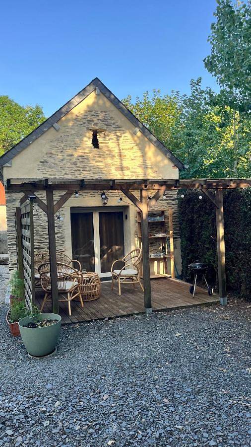 Location de vacances pour 4 personnes, avec terrasse et jardin à Balleroy