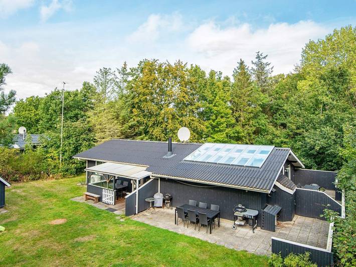 Ferienhaus für 8 Personen, mit Pool und Sauna sowie Terrasse, mit Haustier - 1
