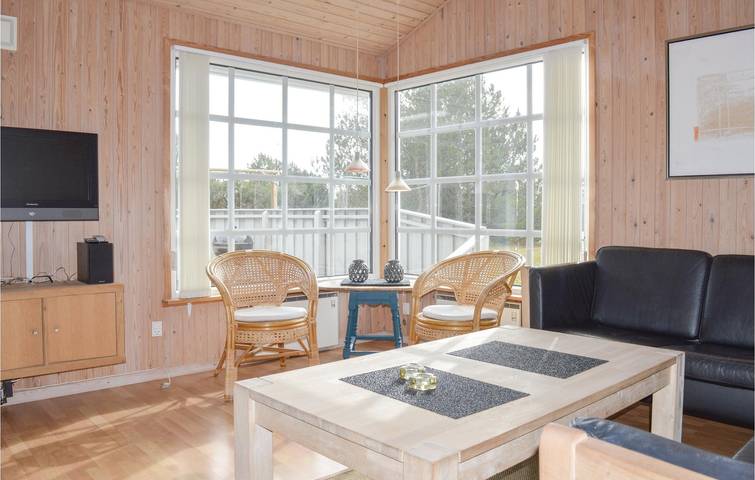 Feriehus for 6 personer med terrasse in Sæby, Nordøstjylland
