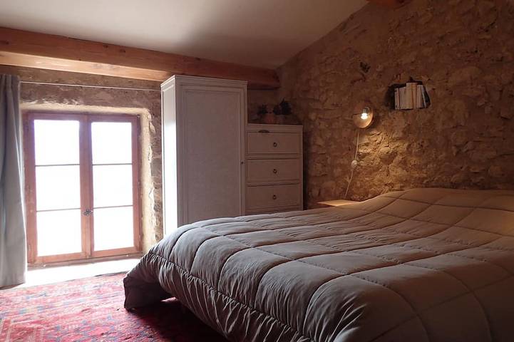 Mas Provençal de charme avec panorama et exposition exceptionnels in Curel, Région de Forcalquier