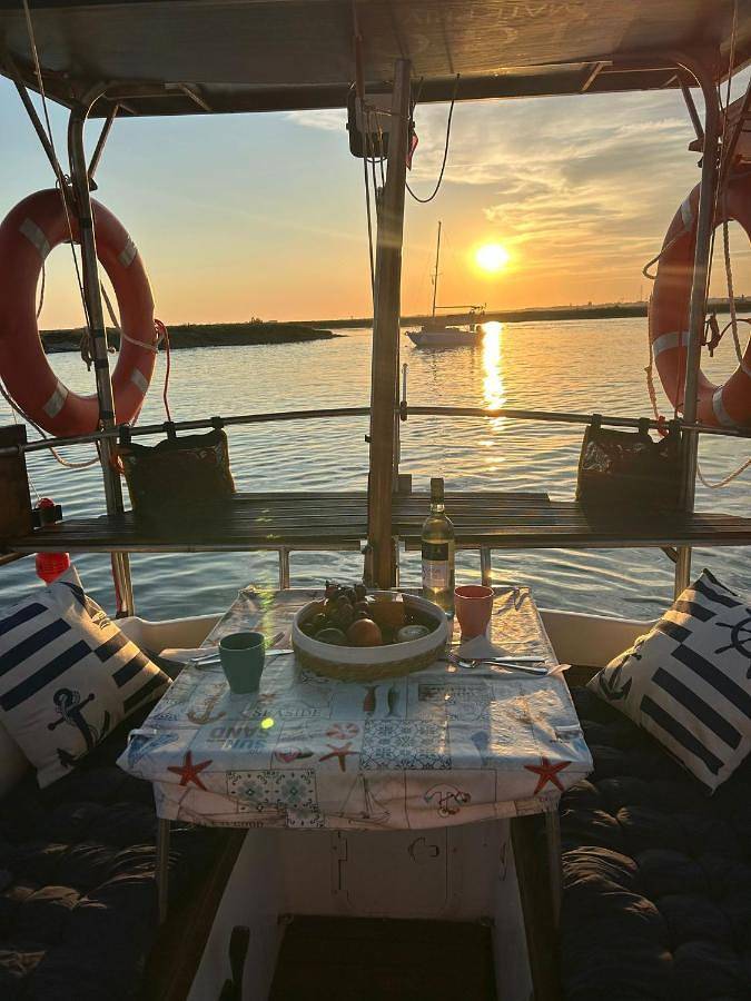 Houseboat - Faro in Ria Formosa in Faro, Ria Formosa