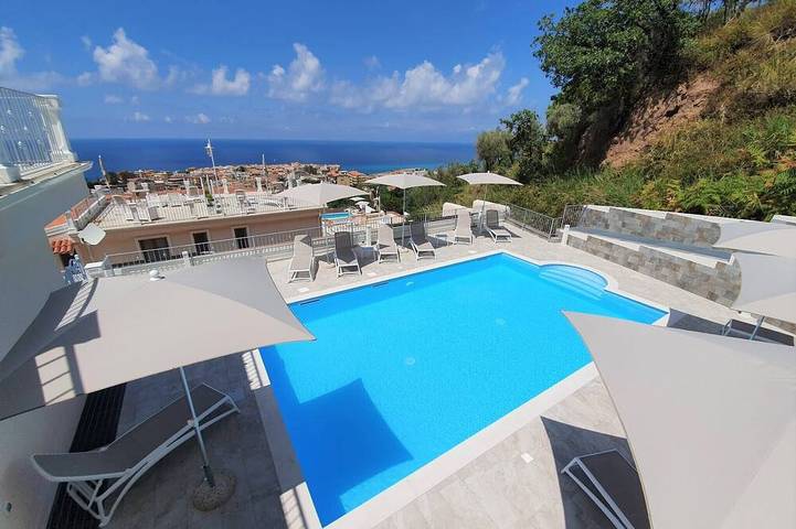 Ferienwohnung für 4 Personen, mit Garten und Pool - 1