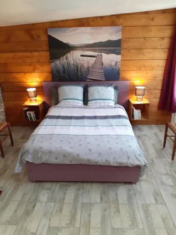 Gîte pour 4 personnes, avec jardin et vue à Crazannes