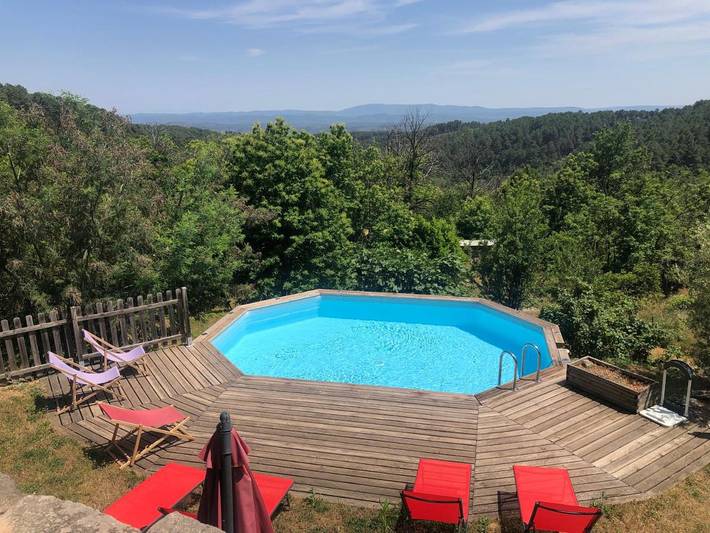 Location de vacances pour 5 personnes, avec piscine ainsi que jardin et terrasse à Sanilhac - 4