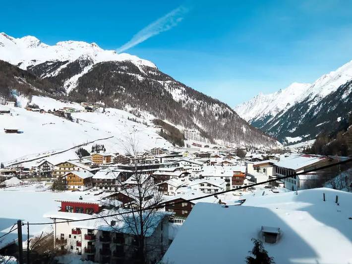 Villa für 19 Personen, mit Balkon in Tirol - 2