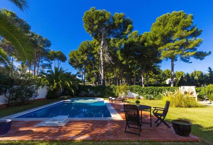Casa rural para 10 personas, con jardín además de jacuzzi y piscina en Salou - 4