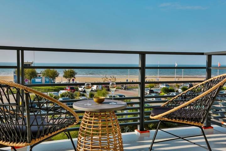 Hôtel pour 2 personnes, avec Terrasse ainsi que Jacuzzi et Sauna