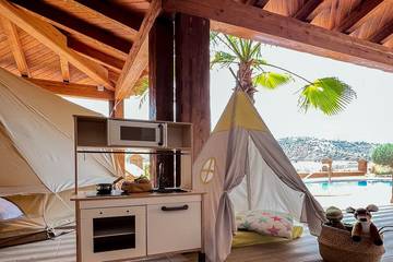 Camping for 4 People in Rincón de la Victoria, Málaga Province, Photo 1
