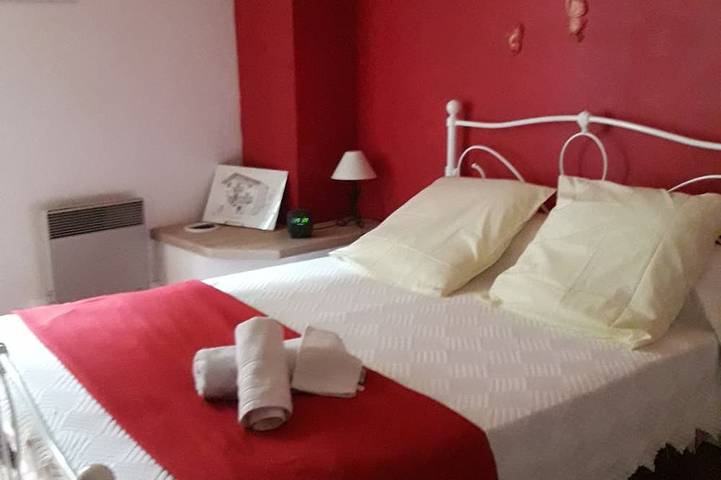 Location de vacances pour 9 personnes, avec jardin ainsi que terrasse et jacuzzi à Montoulieu - 4