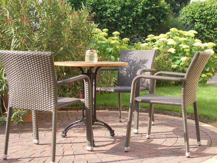 Gîte pour 2 personnes, avec terrasse ainsi que jardin et vue à Ernst - 3