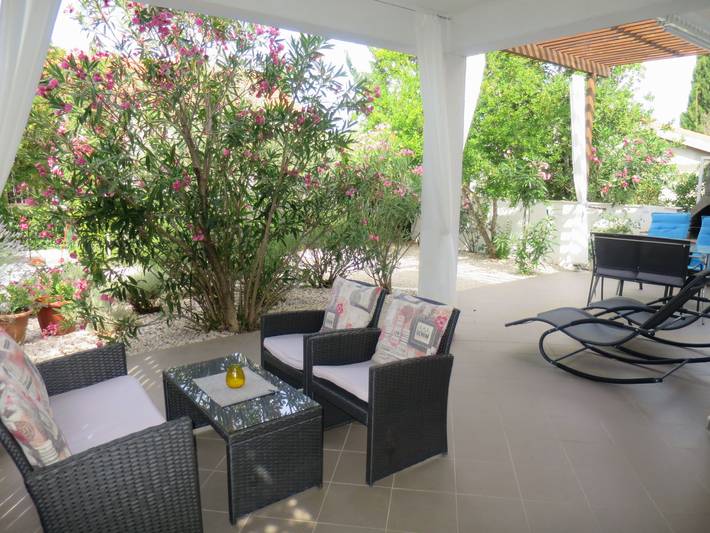 Ferienhaus für 4 Personen, mit Terrasse und Garten in Vinjerac