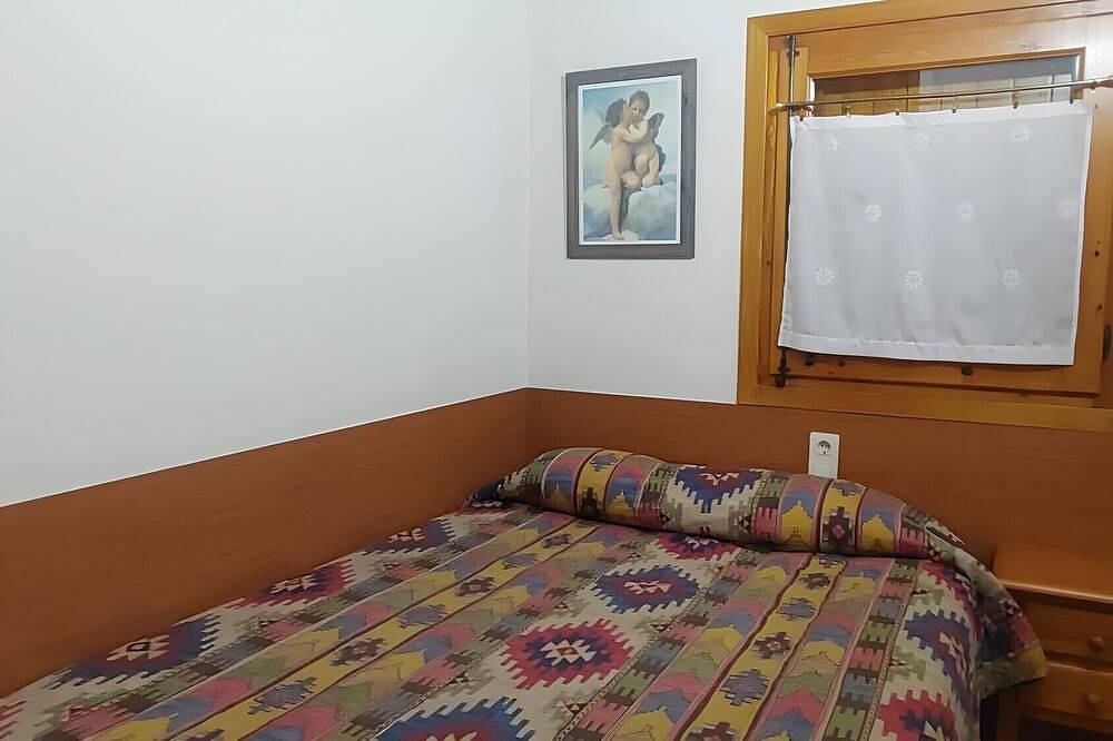 Casa Pepe Baltarga: Vistas a la montaña, terraza privada y Wi-Fi in Bellver de Cerdaña, Pirineo Catalan