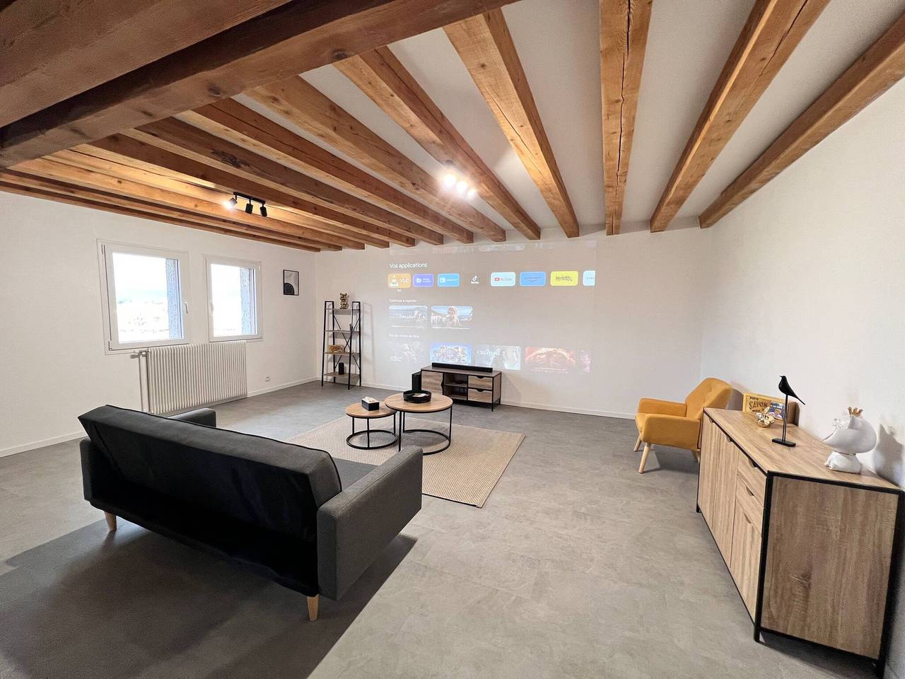 Entire apartment, Loft Au Pied Des Vignes in Vosne-Romanée, Beaune region