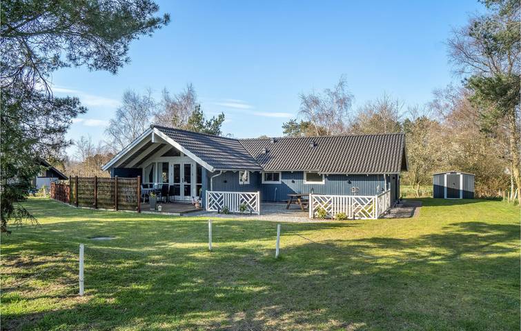 Ferienhaus für 8 Personen, mit Whirlpool und Terrasse sowie Sauna und Garten, mit Haustier in Kramnitse - 3